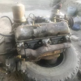 Dwigatel Zil 130