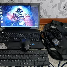 Noutbuk Lenovo B560 i3