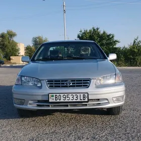 Toyota Camry 2001