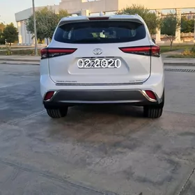 Toyota Highlander 2020