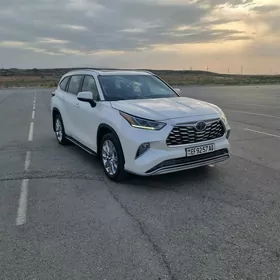 Toyota Highlander 2020