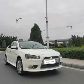 Mitsubishi Lancer 2014