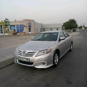 Toyota Camry 2010