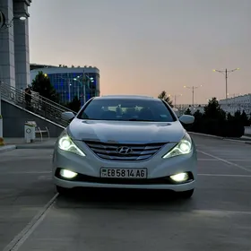 Hyundai Sonata 2011