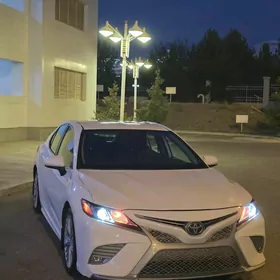 Toyota Camry 2020
