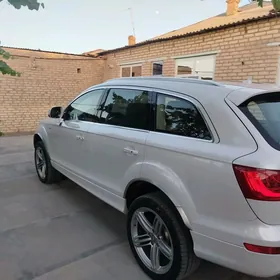 Audi Q7 2012