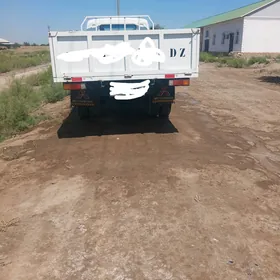 Mitsubishi Canter 2002