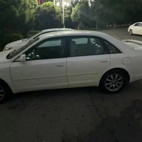 Toyota Avalon 2003
