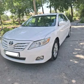 Toyota Camry 2010