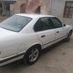 BMW 525 1990