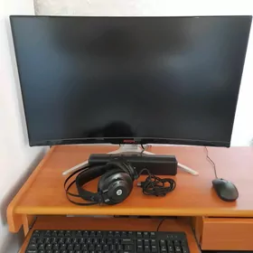 kompÿuter mantaž üçin
