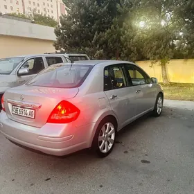Nissan Versa 2010