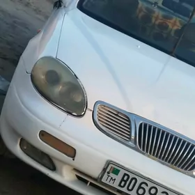 Daewoo Leganza 1998