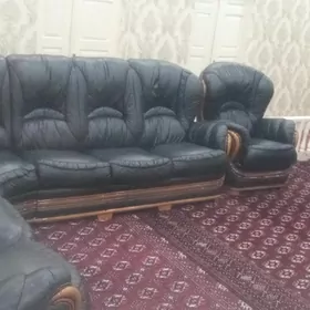 ДИВАН КОЖАНЫЙ DIWAN