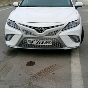 Toyota Camry 2020