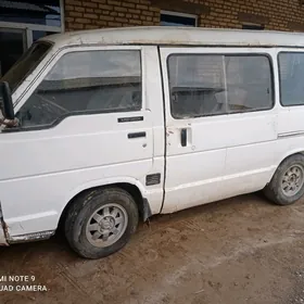 Toyota Hiace 1985