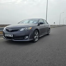 Toyota Camry 2013
