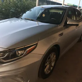 Kia Optima 2020