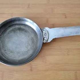 СКОВОРОДКА ЧУГУННАЯ SKOWORODKA