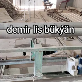 demir lis epleýän stanok