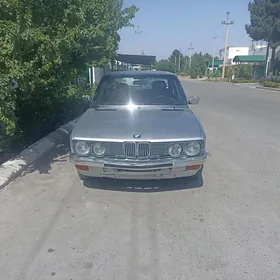 BMW 5 Series 1989