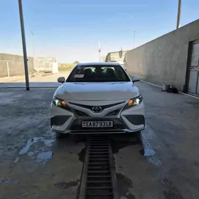 Toyota Camry 2020
