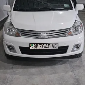 Nissan Versa 2010