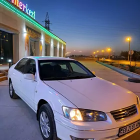 Toyota Camry 2000