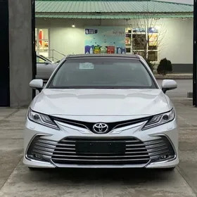 Toyota Camry 2023