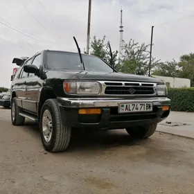 Nissan Pathfinder 1997