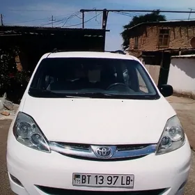Toyota Sienna 2009