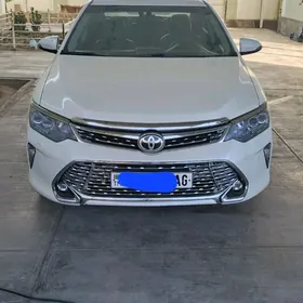 Toyota Camry 2017