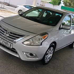 Nissan Versa 2017