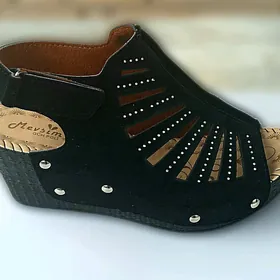 Басаножки и шлёпки
