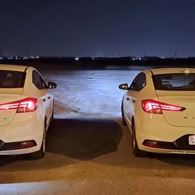 Hyundai Elantra 2020