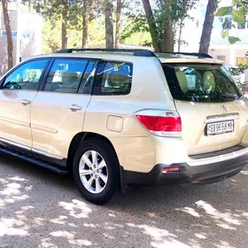 Toyota Highlander 2011