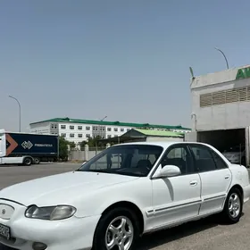 Hyundai Sonata 1998