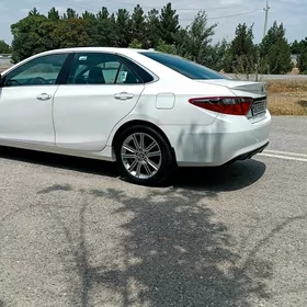 Toyota Camry 2016