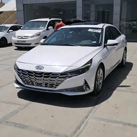 Hyundai Elantra 2021