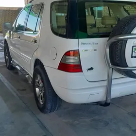 Mercedes-Benz ML350 1999