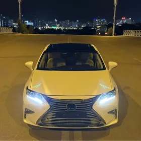 Lexus ES 350 2015