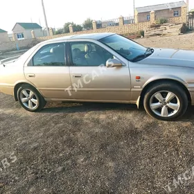 Toyota Camry 2000