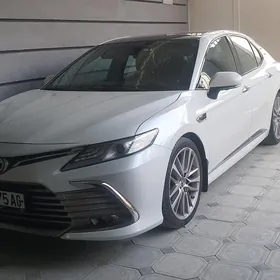 Toyota Camry 2018