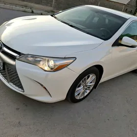 Toyota Camry 2017