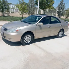 Toyota Camry 2004