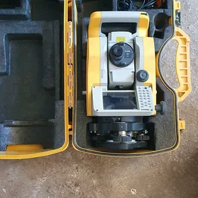 Distomat leica