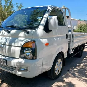 Kia Bongo 2013