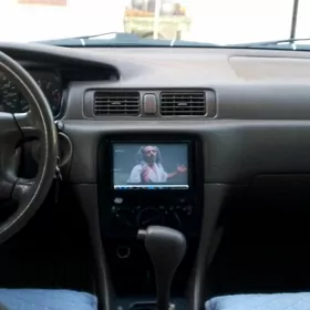 Toyota Camry 1999