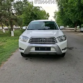 Toyota Highlander 2010