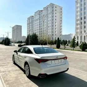 Toyota Avalon 2019